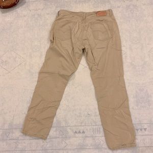 Levi 511 khakis W 33 L32